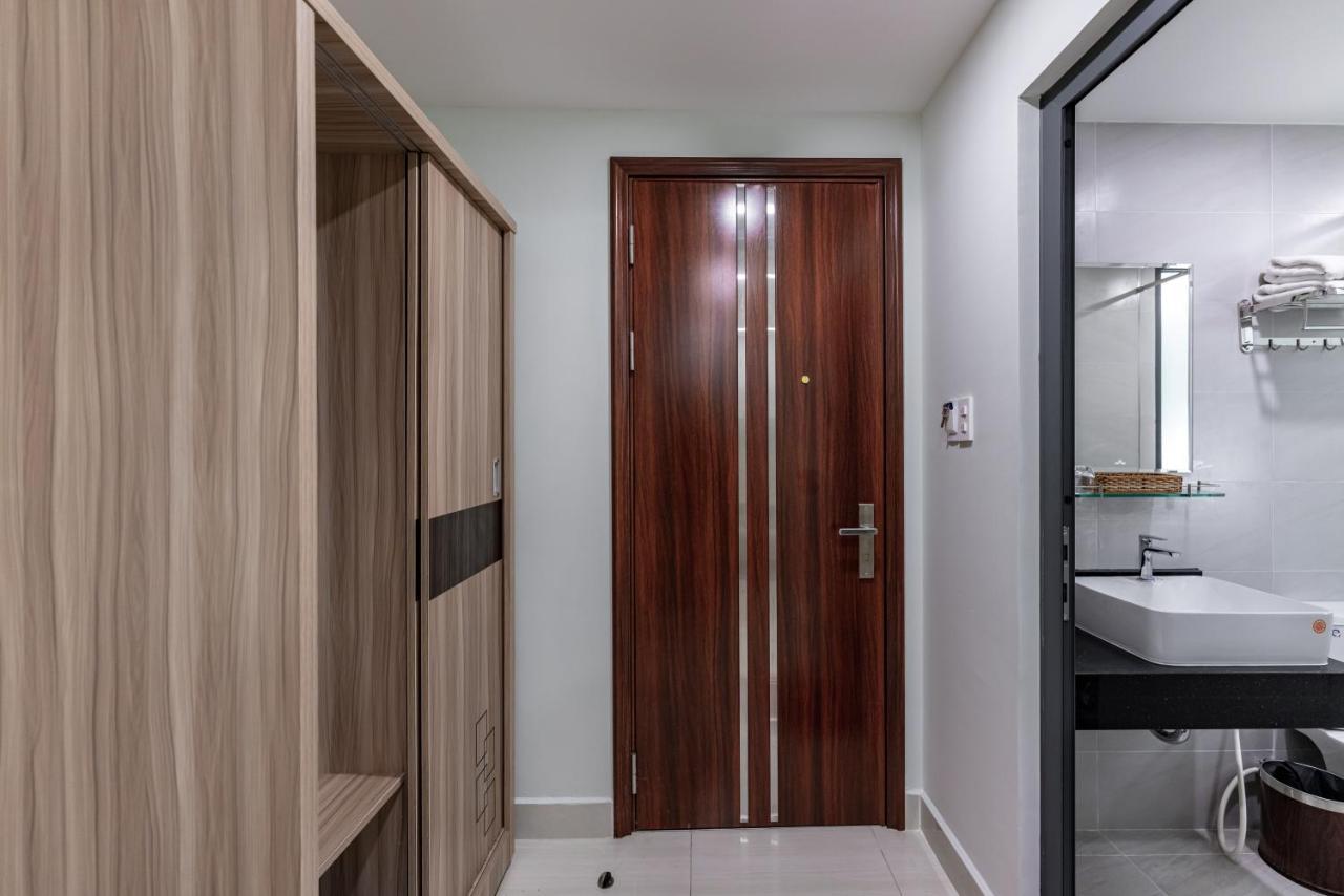 Cherry Hotel And Apartment Хошимін Екстер'єр фото